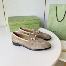 Gucci Flat Shoes